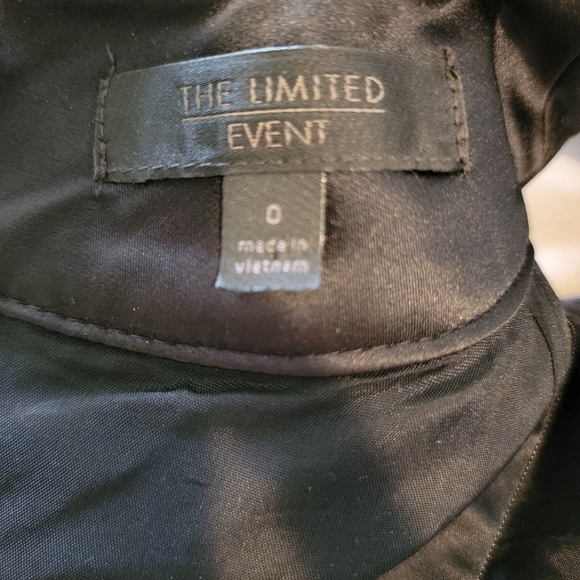 Beautiful Embellished Jeweled Black Cocktail Holiday Party Dress, Size 0 - Picture 4 of 5